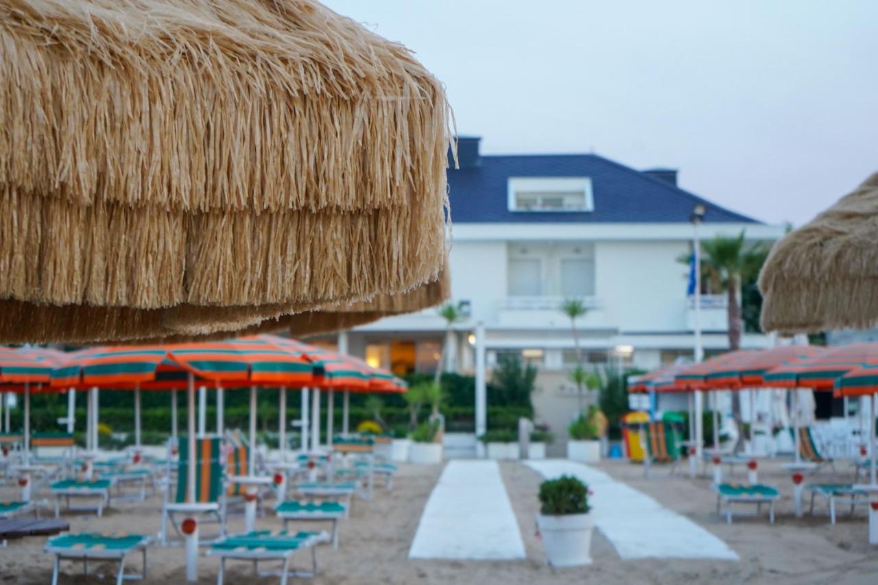 Albergo Punta De L'Est Francavilla Al Mare Eksteriør bilde