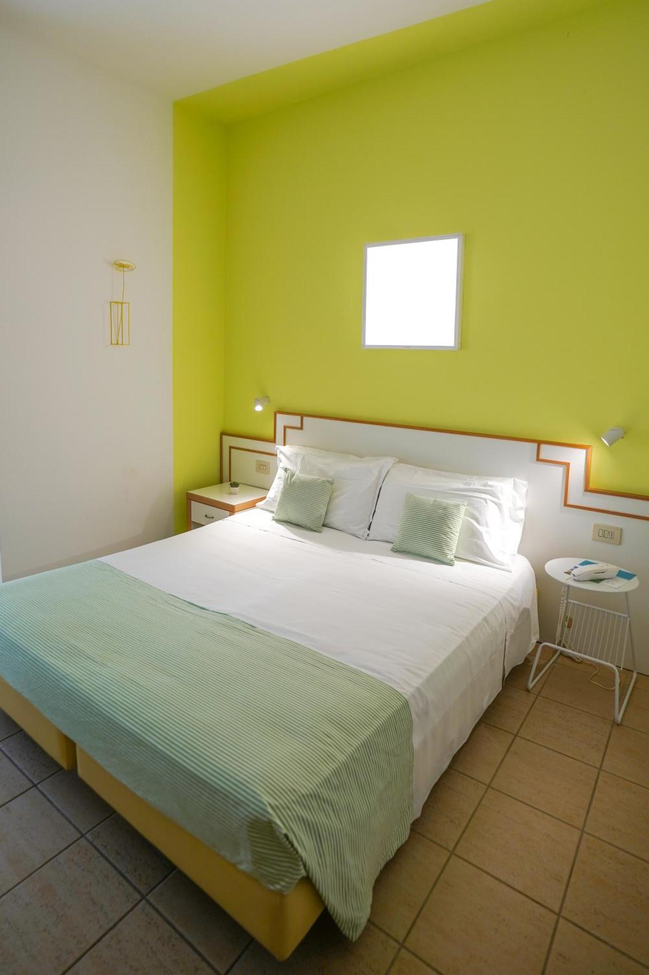 Albergo Punta De L'Est Francavilla Al Mare Eksteriør bilde